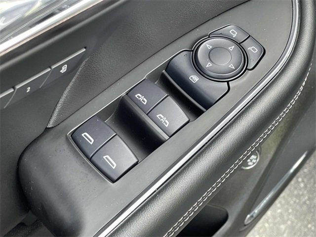 Used 2022 Buick Envision Avenir w/ Technology Package II image 15