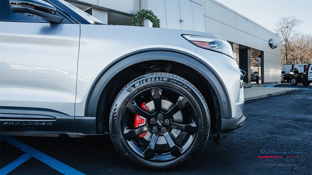 Certified 2021 Ford Explorer ST w/ Equipment Group 401A image 7