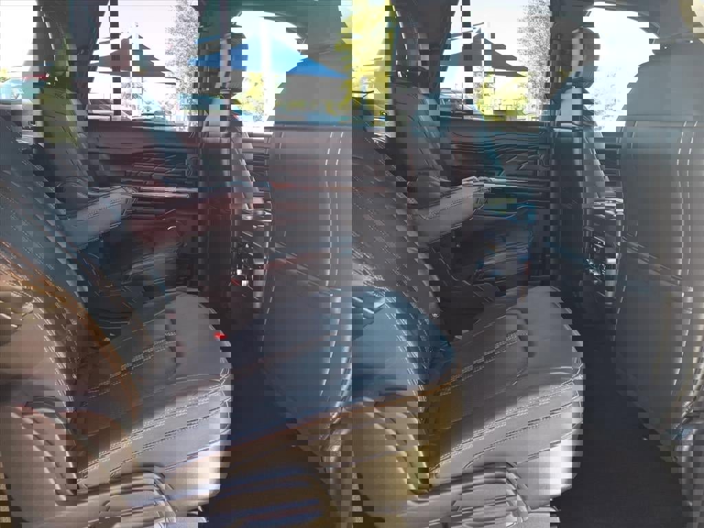 Certified 2023 Ford Expedition Max Platinum image 14