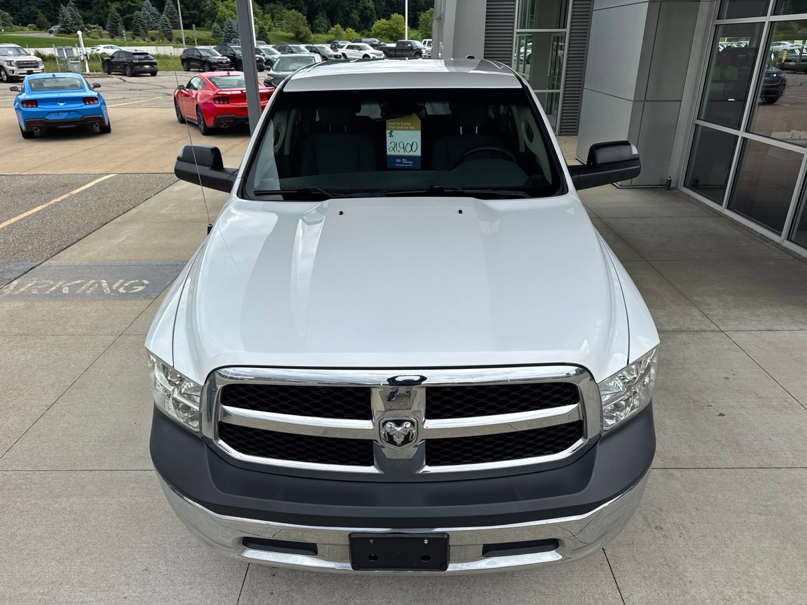 Used 2018 RAM 1500 ST w/ SXT Appearance Group AWD/4WD image 10