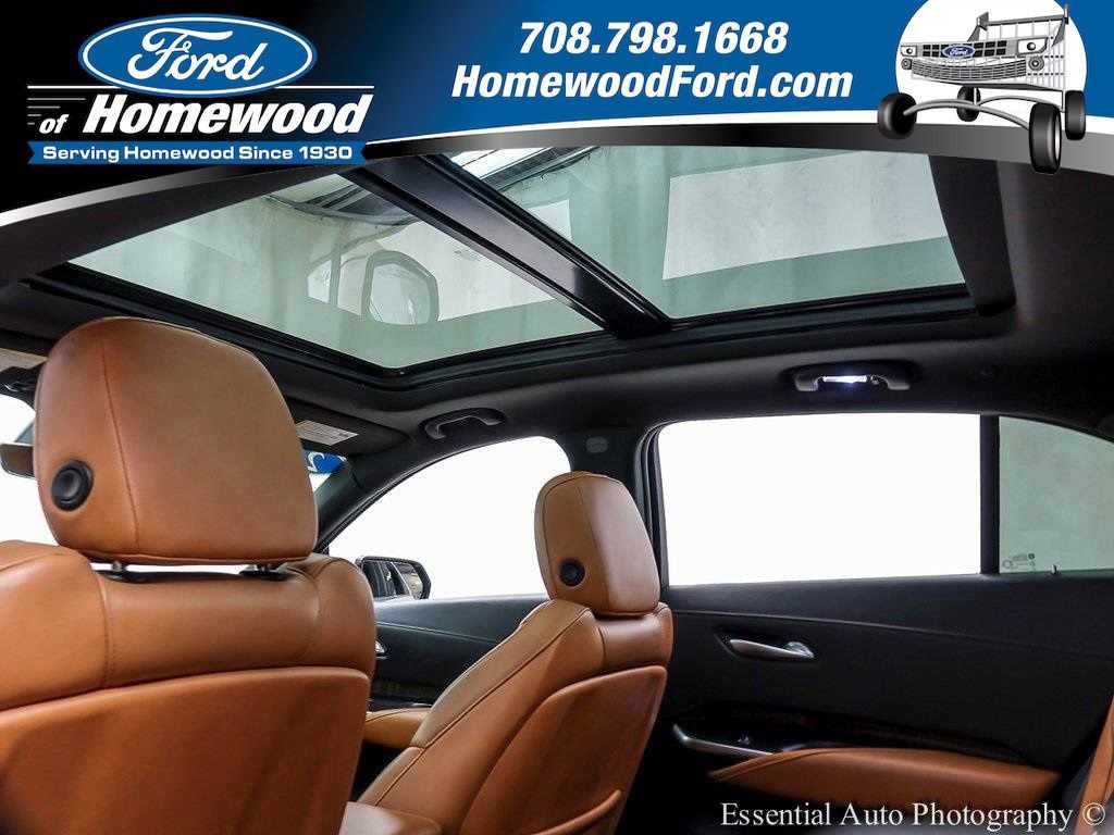 Used 2022 Cadillac XT4 Premium Luxury w/ Enhanced Visibility Package image 11