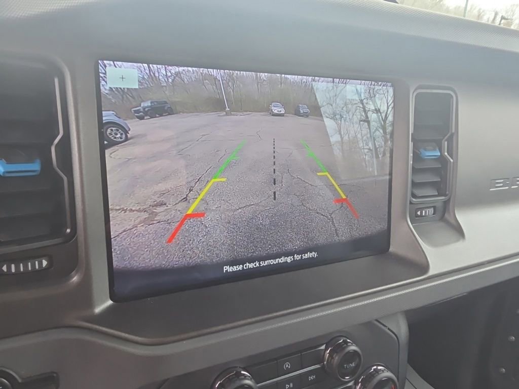 Certified 2024 Ford Bronco Black Diamond image 19