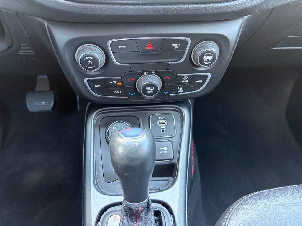 Used 2020 Jeep Compass Trailhawk AWD/4WD image 44