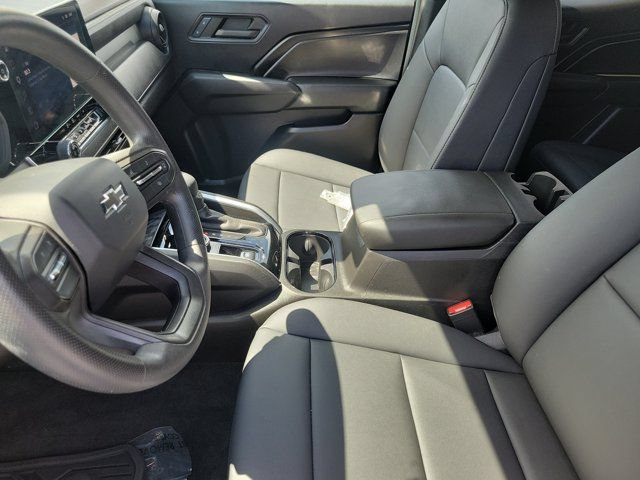 Used 2024 Chevrolet Colorado Trail Boss w/ Advanced Trailering Package AWD/4WD image 17