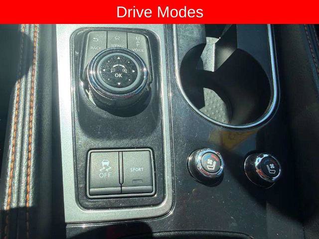 Used 2021 Nissan Maxima SR w/ Sport Mat Group FWD image 17