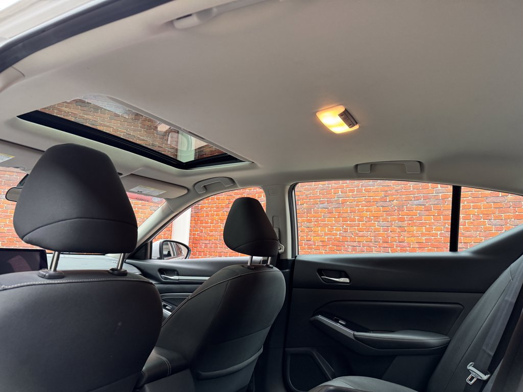 Used 2022 Nissan Altima 2.5 SV w/ SV Premium Package AWD/4WD image 3