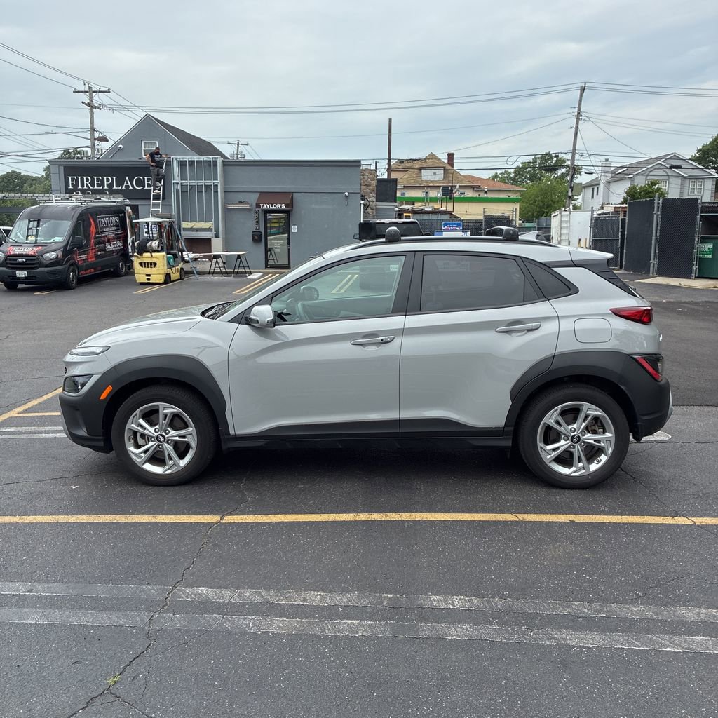 Used 2023 Hyundai Kona SEL AWD/4WD image 7