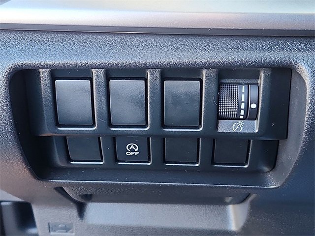 Used 2019 Subaru Forester Premium w/ All-Weather Package image 25