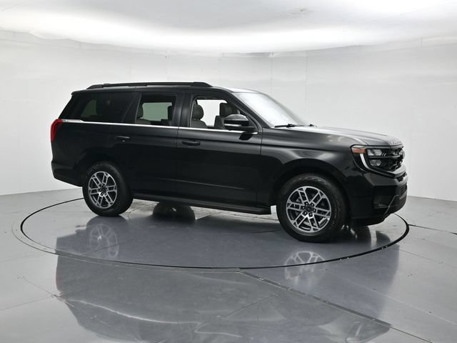Certified 2025 Ford Expedition Active AWD/4WD video 3