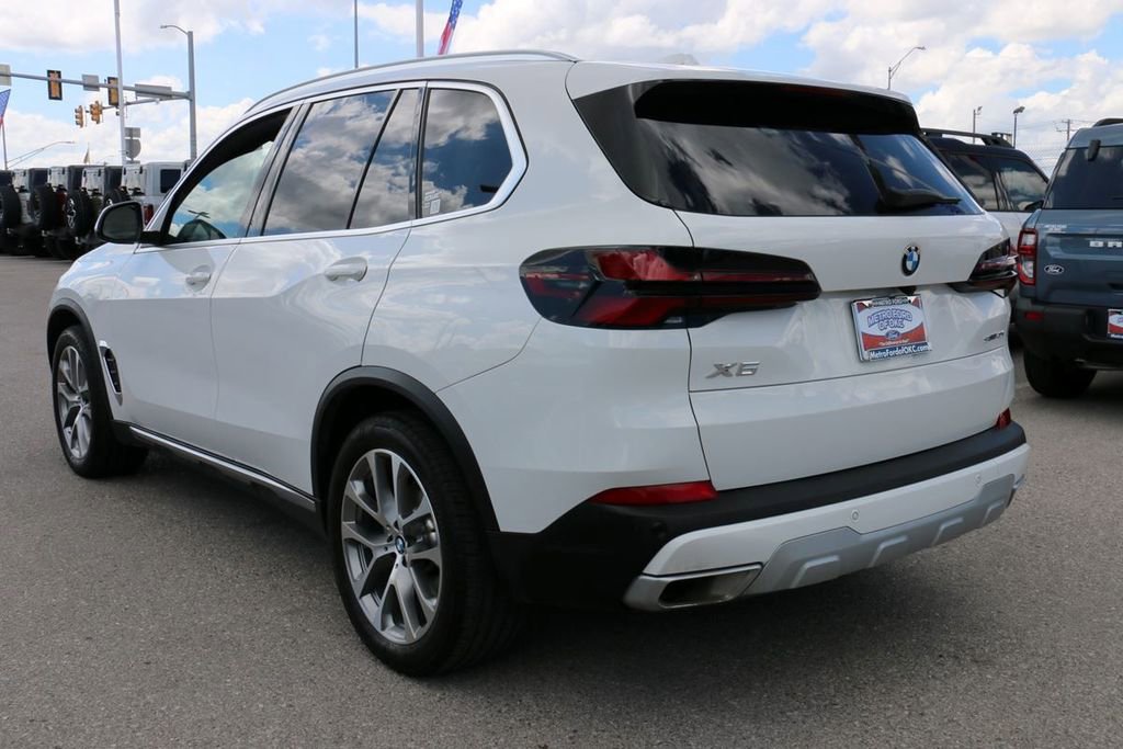 Used 2024 BMW X5 sDrive40i w/ Parking Assistance Package RWD image 7