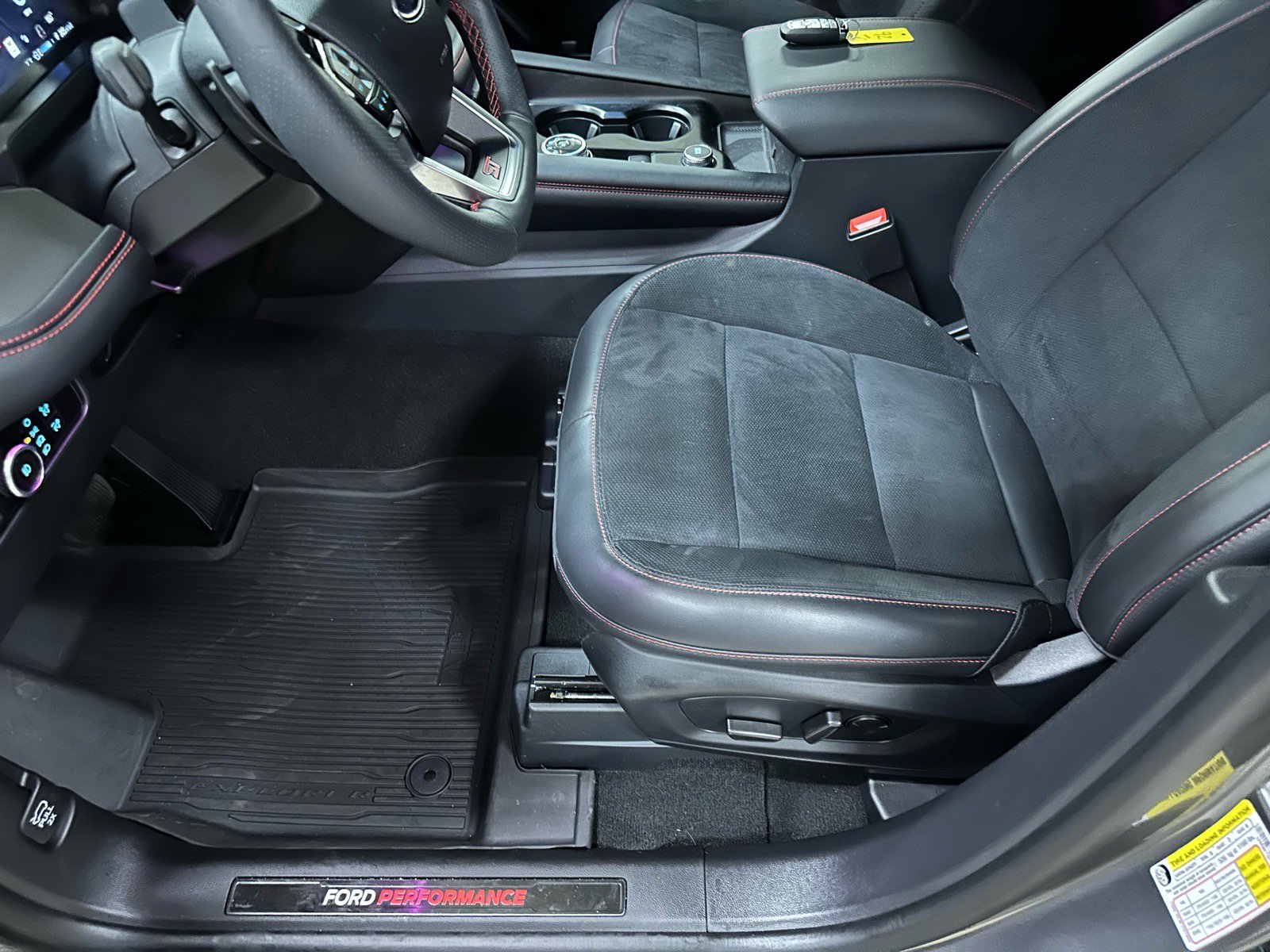 Certified 2025 Ford Explorer ST RWD image 17