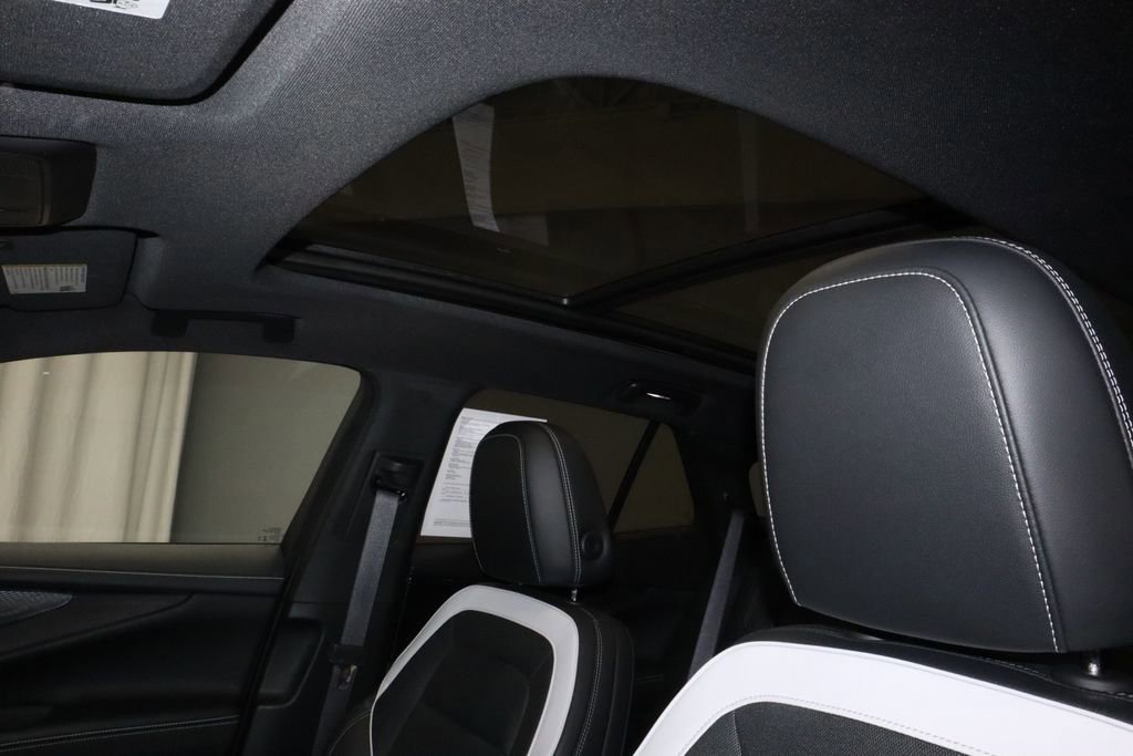 Used 2024 Chevrolet Blazer EV LT image 34