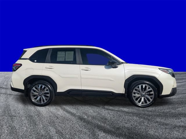 Used 2025 Subaru Forester Touring w/ Popular Package - Touring AWD/4WD image 3