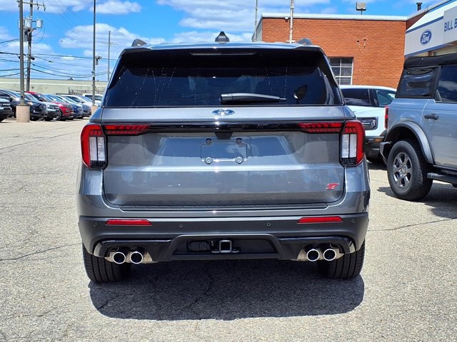 Certified 2025 Ford Explorer ST AWD/4WD image 24