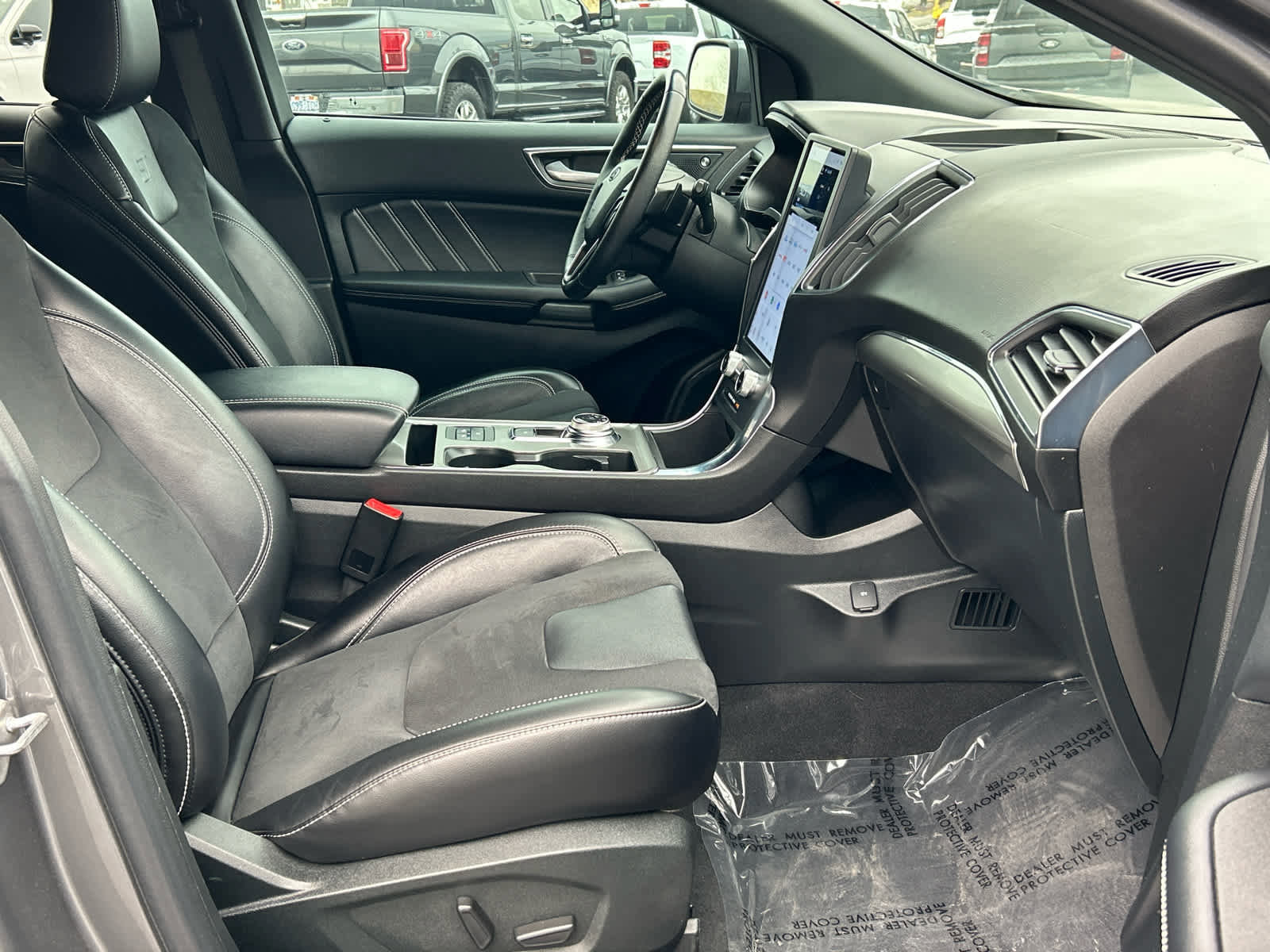 Certified 2022 Ford Edge ST w/ Equipment Group 401A image 19