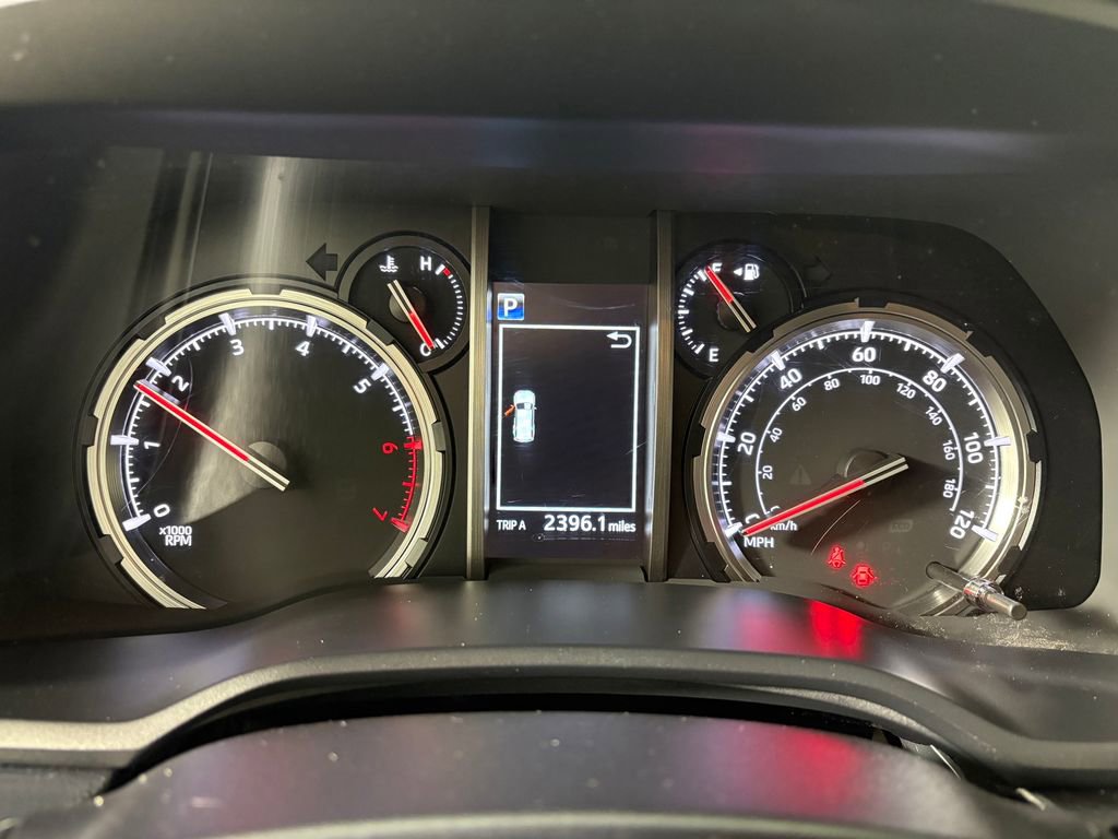 Used 2022 Toyota 4Runner TRD Off-Road AWD/4WD image 17