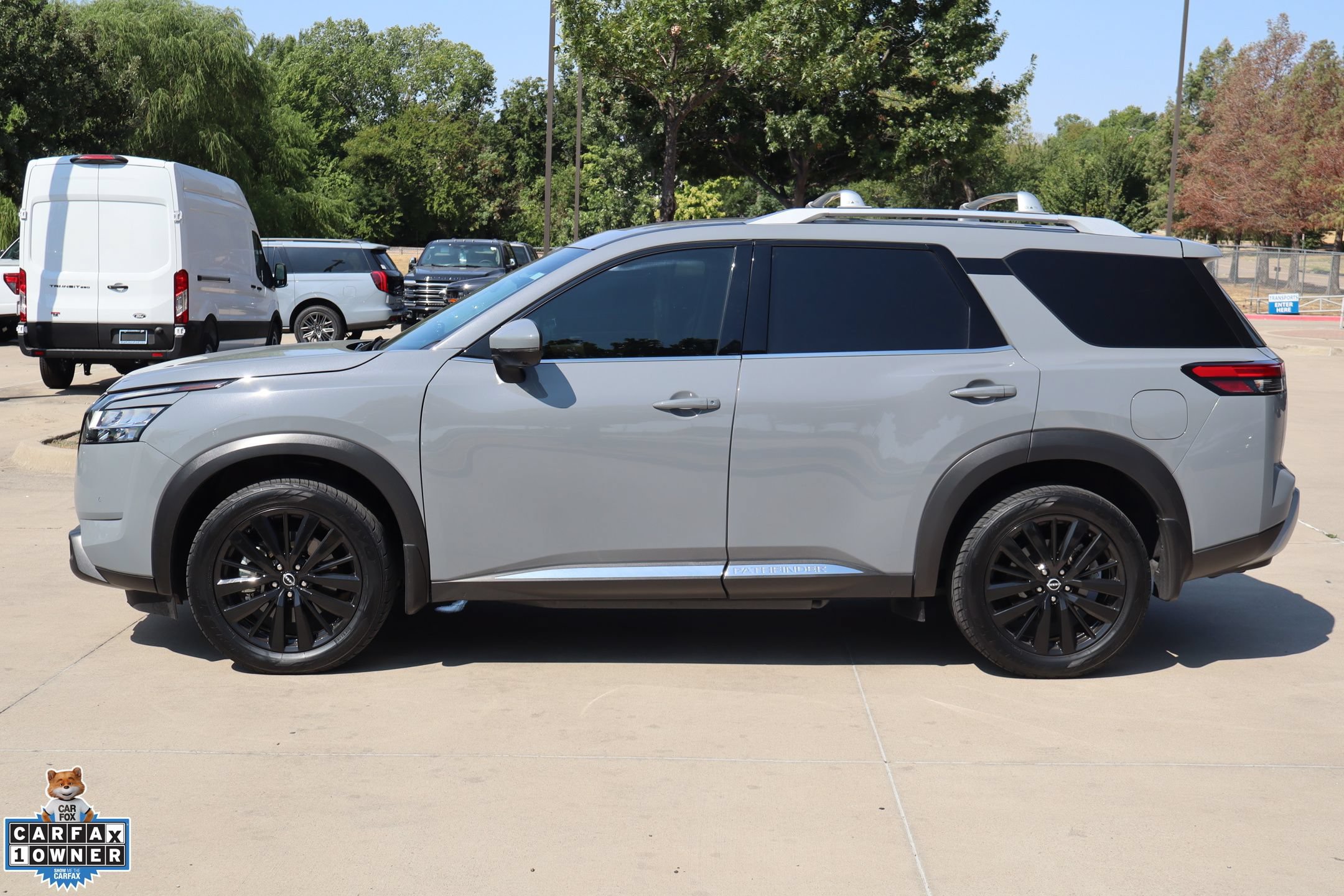 Used 2024 Nissan Pathfinder Platinum w/ Lighting Package (N92) AWD/4WD image 7