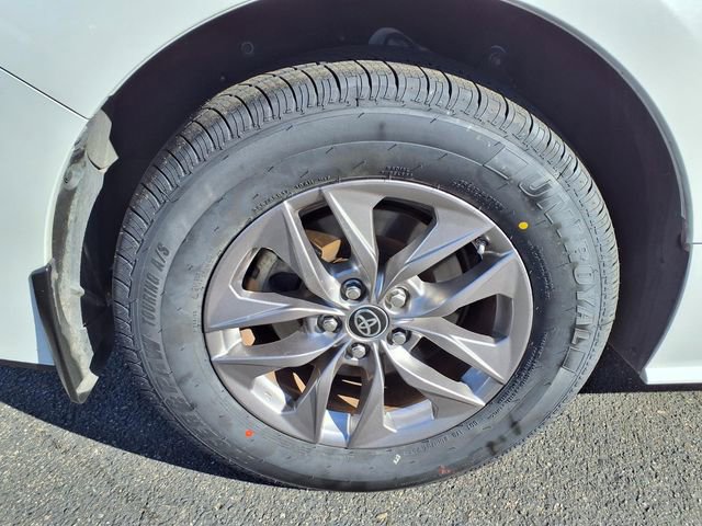 Used 2023 Toyota Sienna XLE w/ XLE Plus Package image 19