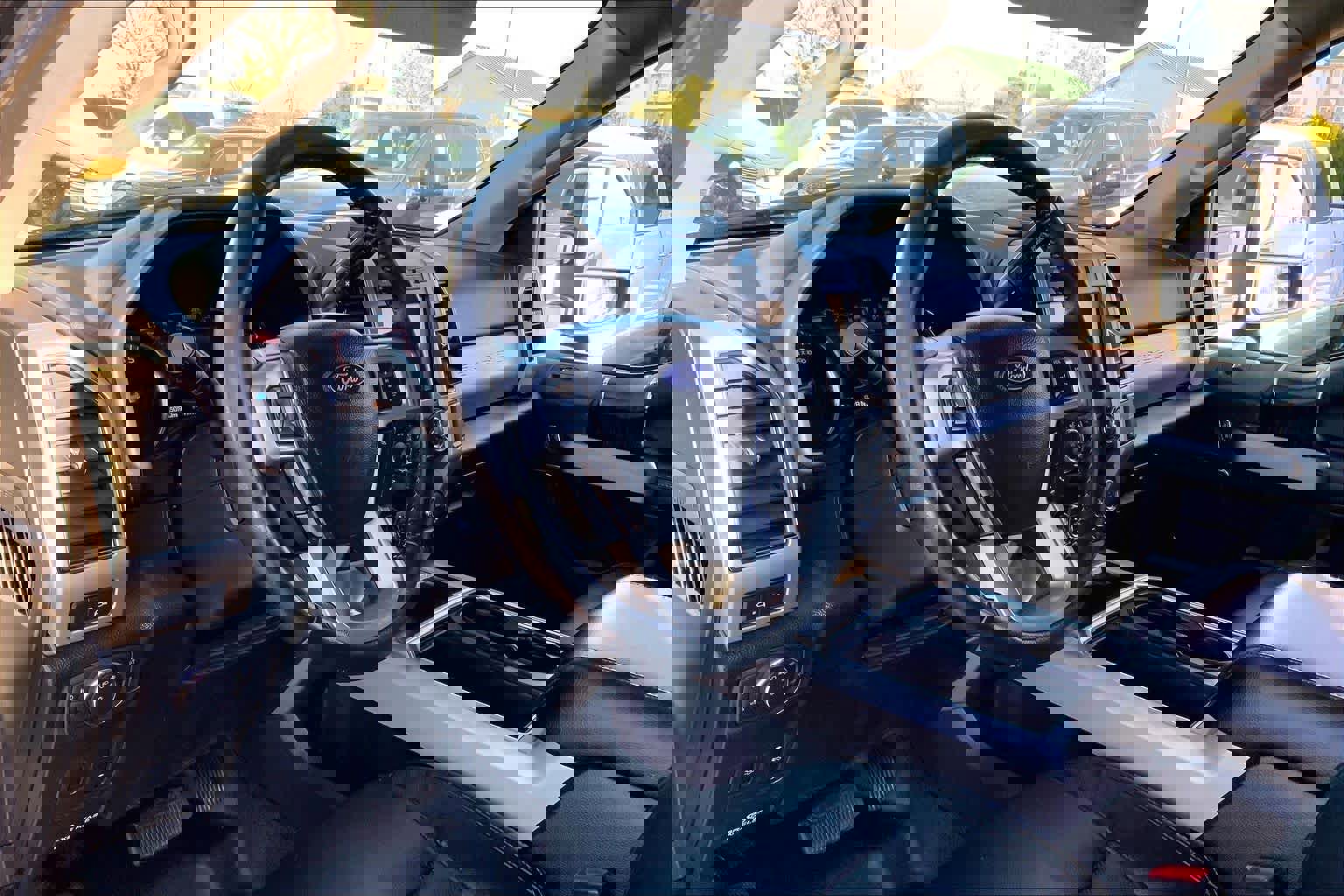 Certified 2020 Ford F350 Lariat w/ Lariat Ultimate Package image 15