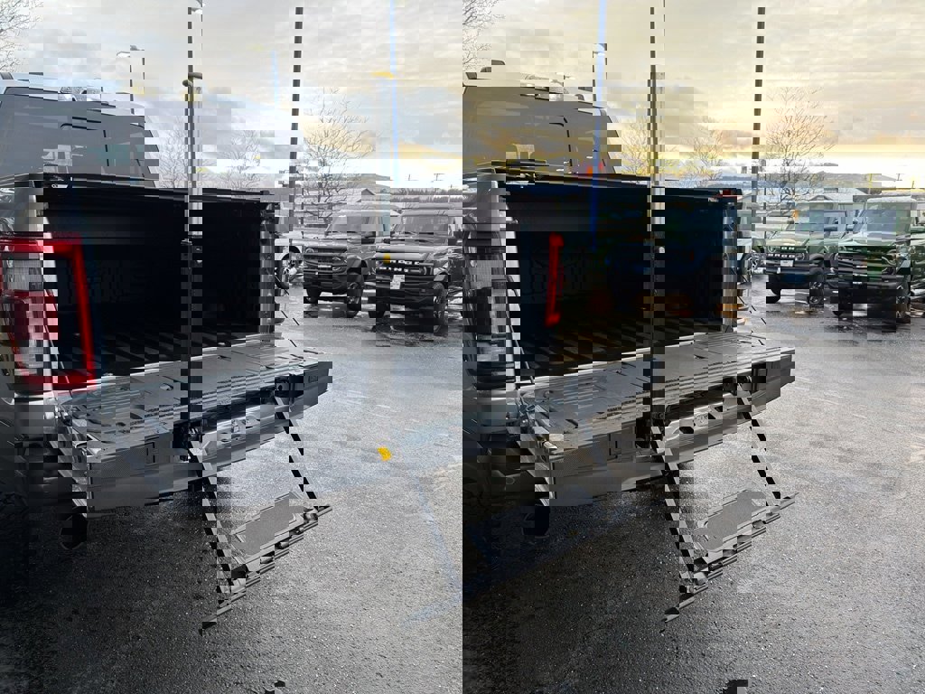 Certified 2022 Ford F150 Raptor w/ Raptor 37 Performance Package image 23