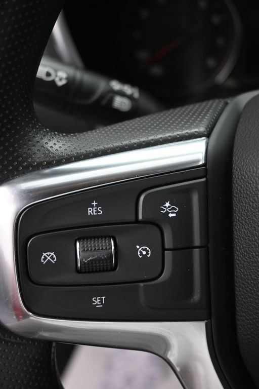 Used 2023 Chevrolet Blazer LT FWD image 17