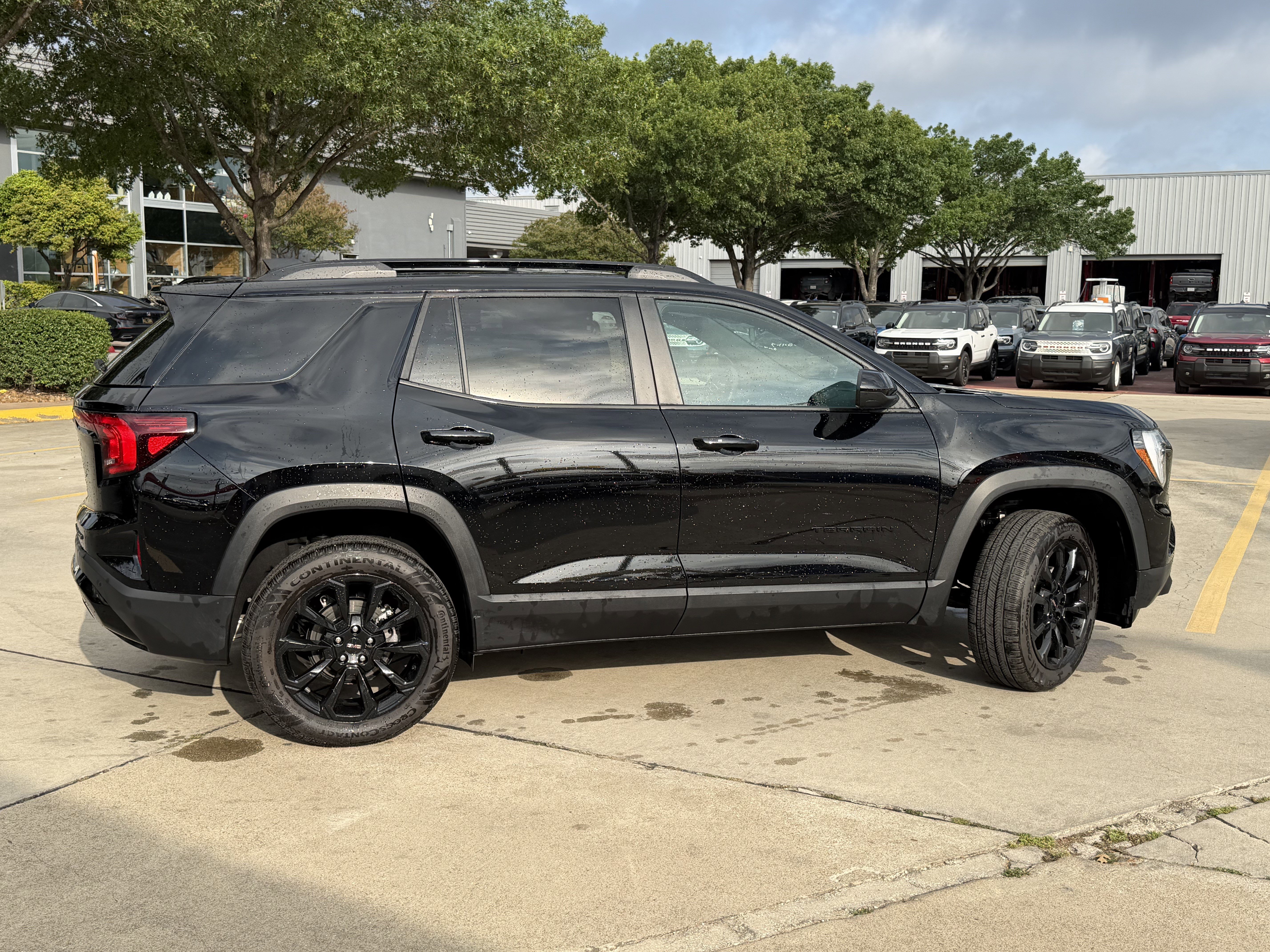 Used 2026 GMC Terrain Elevation w/ Elevation Premium Package FWD image 5