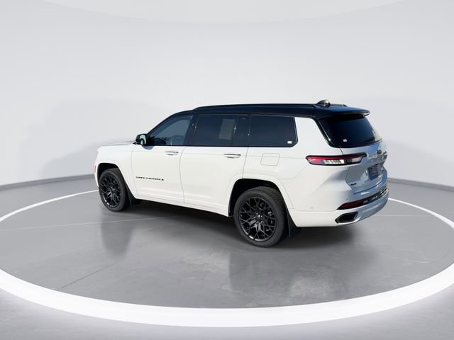 Used 2024 Jeep Grand Cherokee L Summit AWD/4WD image 5
