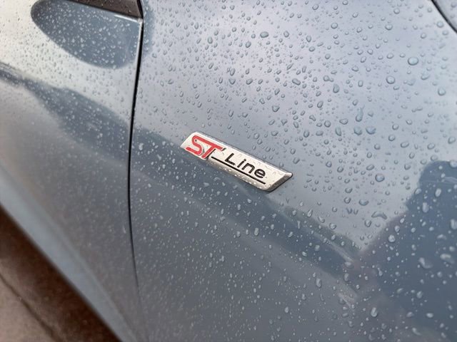 Certified 2025 Ford Escape ST-Line Select image 9