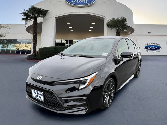 Used 2024 Toyota Corolla SE w/ SE Package image 6