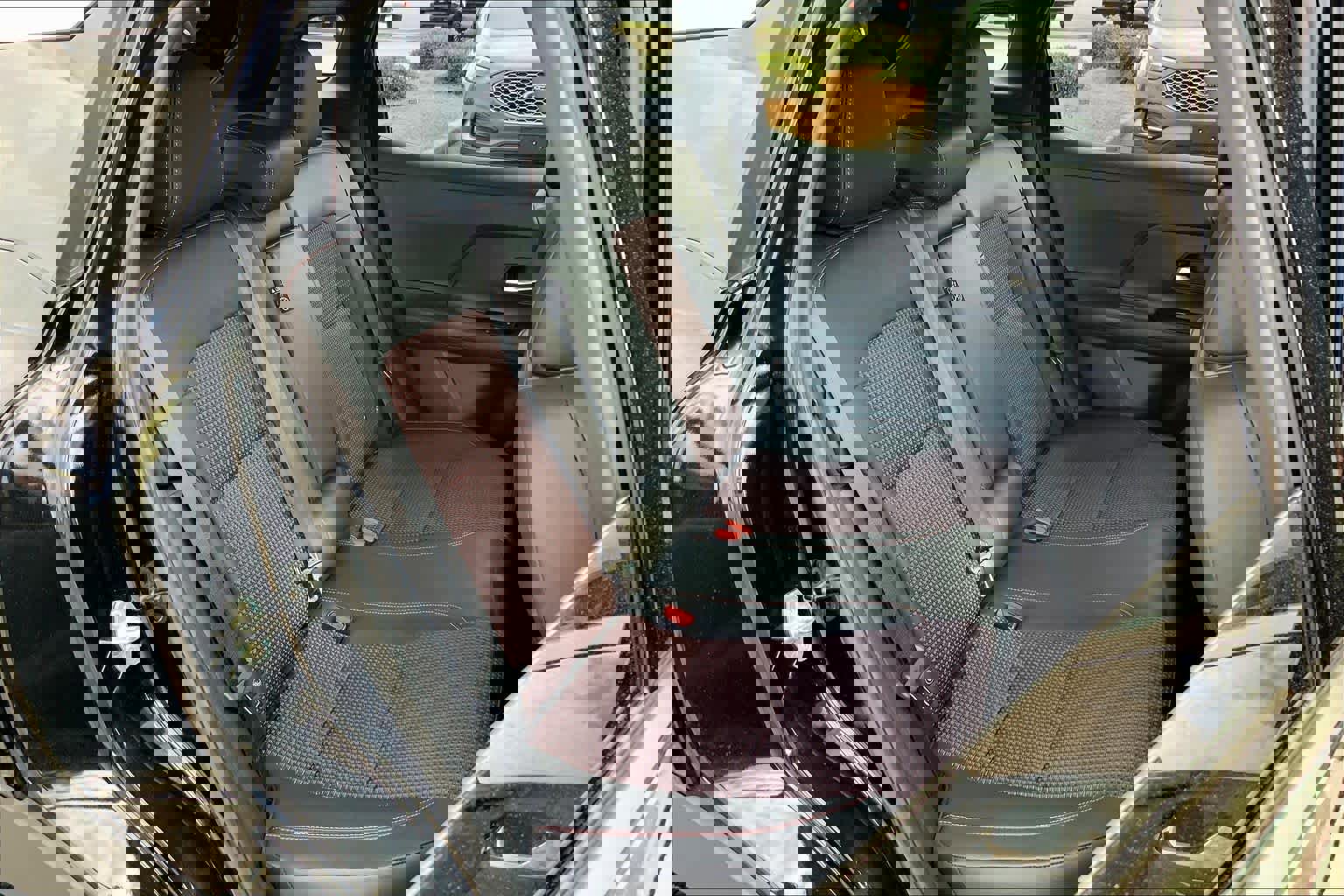 Used 2026 Nissan Kicks SR image 18