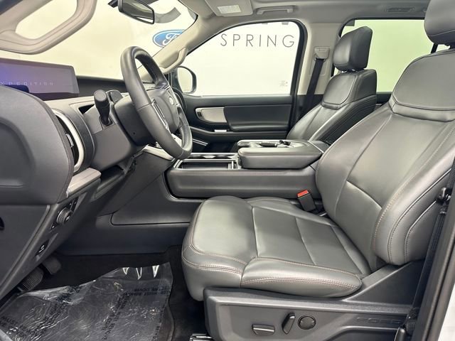 Certified 2025 Ford Expedition Active image 30