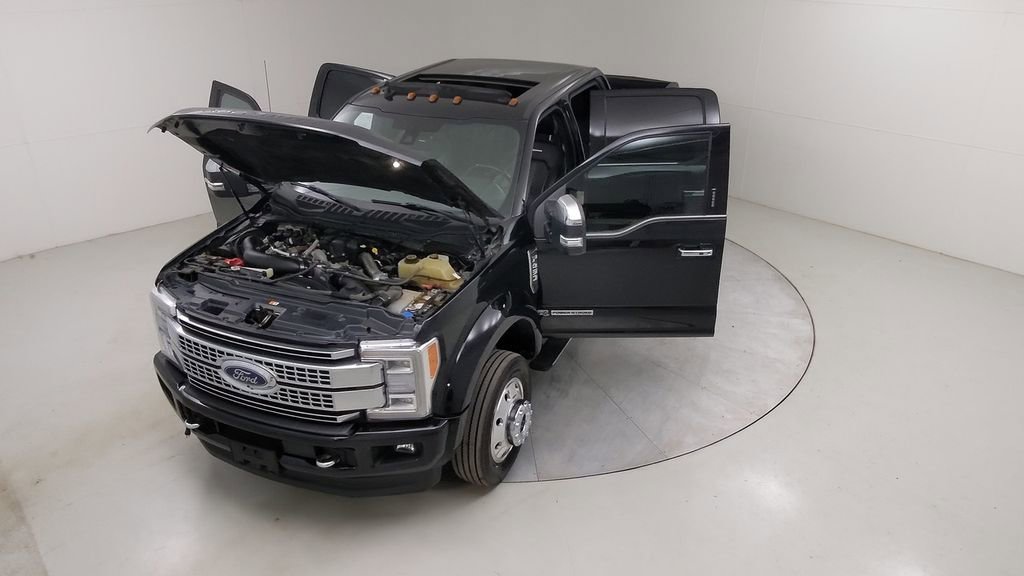 Certified 2019 Ford F450 Platinum w/ Platinum Ultimate Package image 48