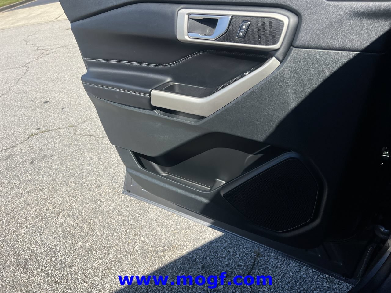 Certified 2023 Ford Explorer XLT RWD image 14