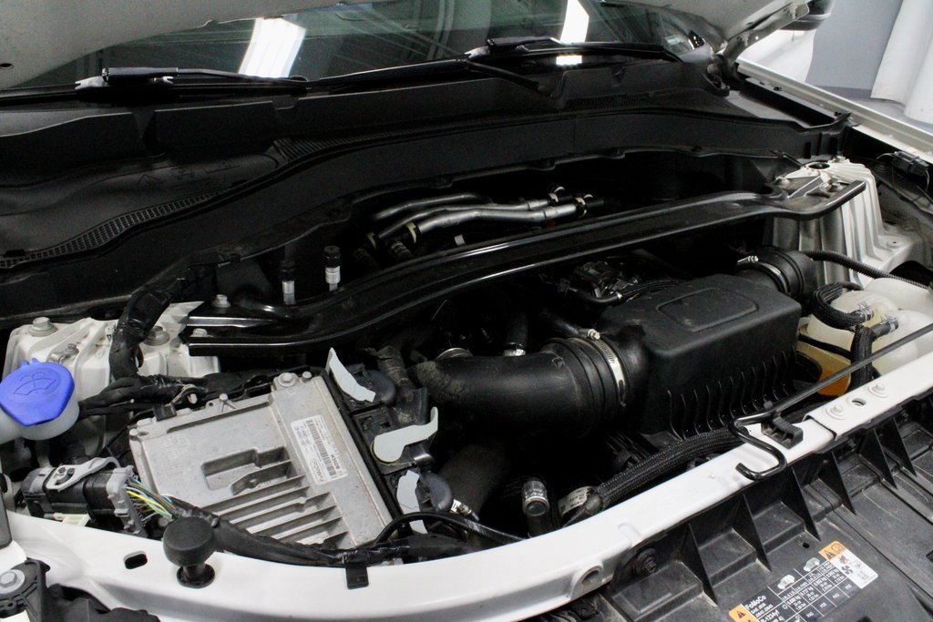 Certified 2022 Ford Explorer Platinum w/ Equipment Group 601A image 17