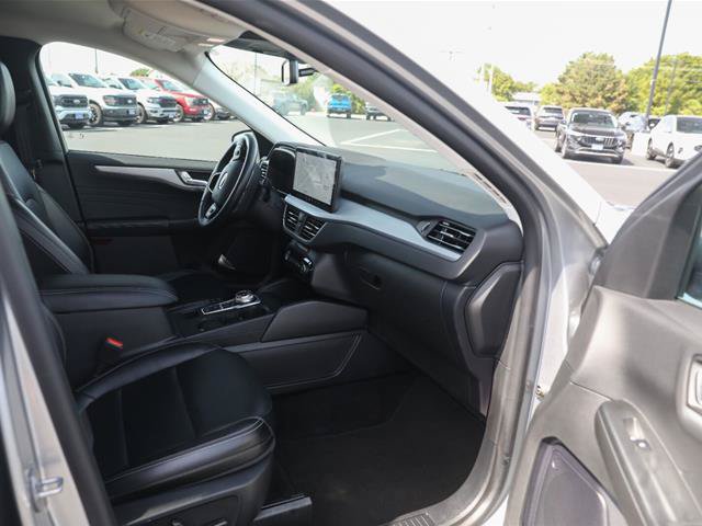 Certified 2024 Ford Escape Platinum AWD/4WD image 28