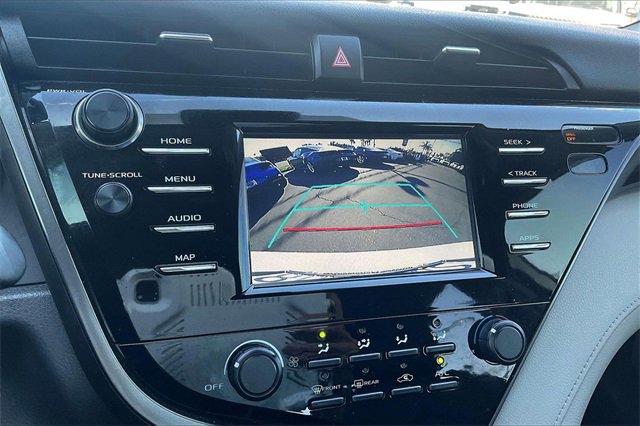 Used 2019 Toyota Camry LE image 21