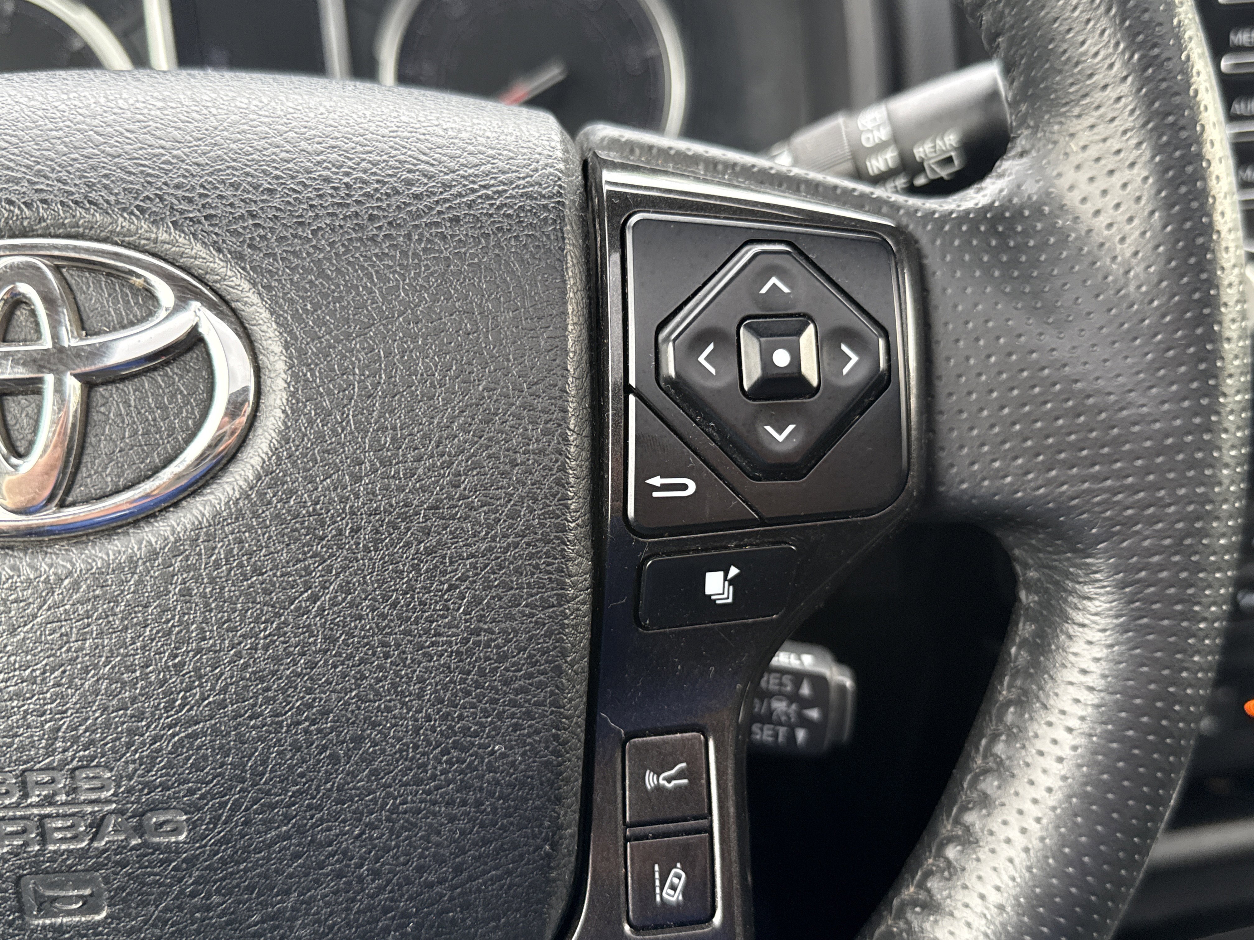 Used 2021 Toyota 4Runner Nightshade AWD/4WD image 17