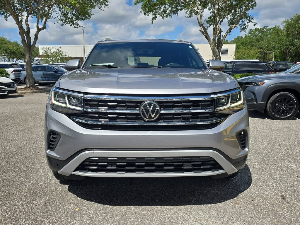 Used 2020 Volkswagen Atlas Cross Sport SE w/ Towing Package AWD/4WD image 2