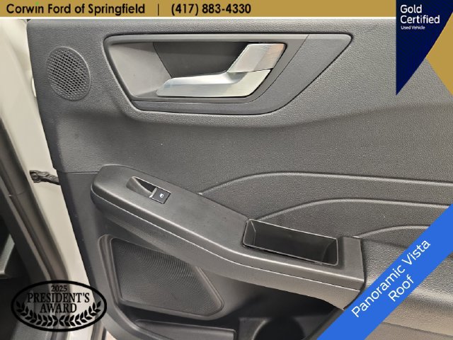Certified 2022 Ford Escape Titanium w/ Titanium Elite Package AWD/4WD image 16
