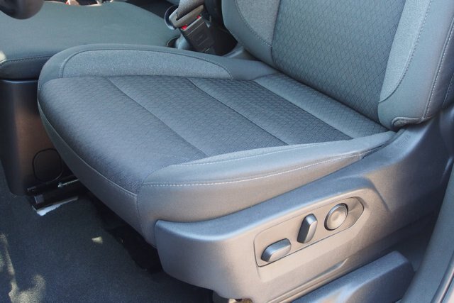 Used 2023 Chevrolet Silverado 1500 LT AWD/4WD image 17