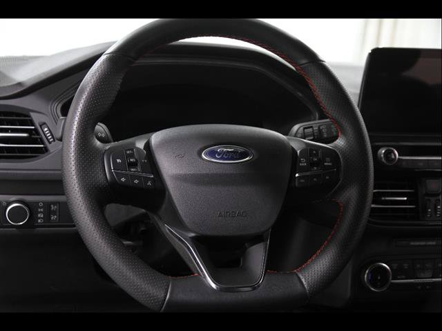 Certified 2025 Ford Escape ST-Line AWD/4WD image 7