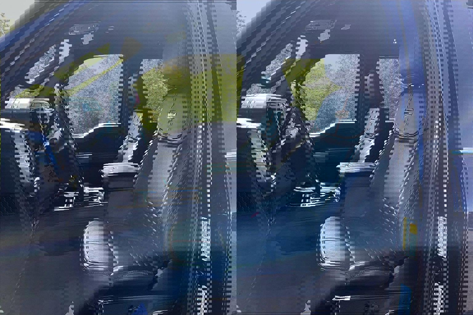 Certified 2023 Ford F250 Platinum w/ FX4 Off-Road Package image 26