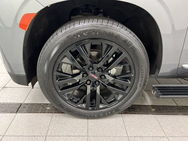 Used 2022 GMC Yukon Denali w/ Denali Premium Package AWD/4WD image 11