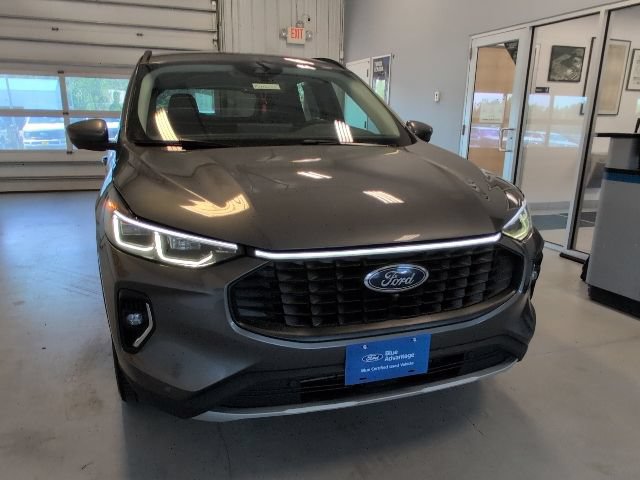 Certified 2023 Ford Escape Platinum AWD/4WD image 37