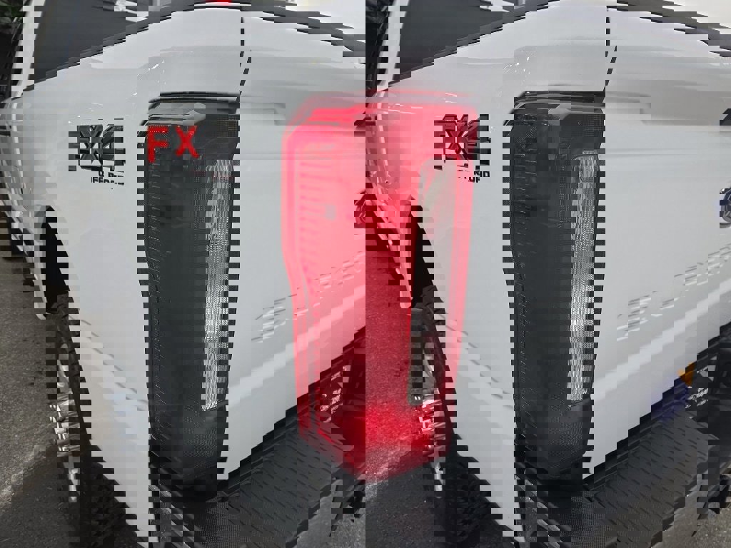 Certified 2024 Ford F350 XLT w/ FX4 Off-Road Package image 9