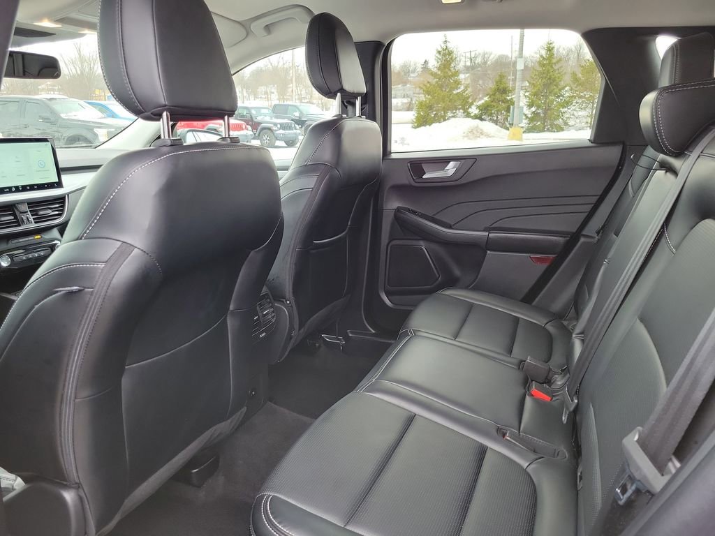 Certified 2025 Ford Escape Platinum image 22