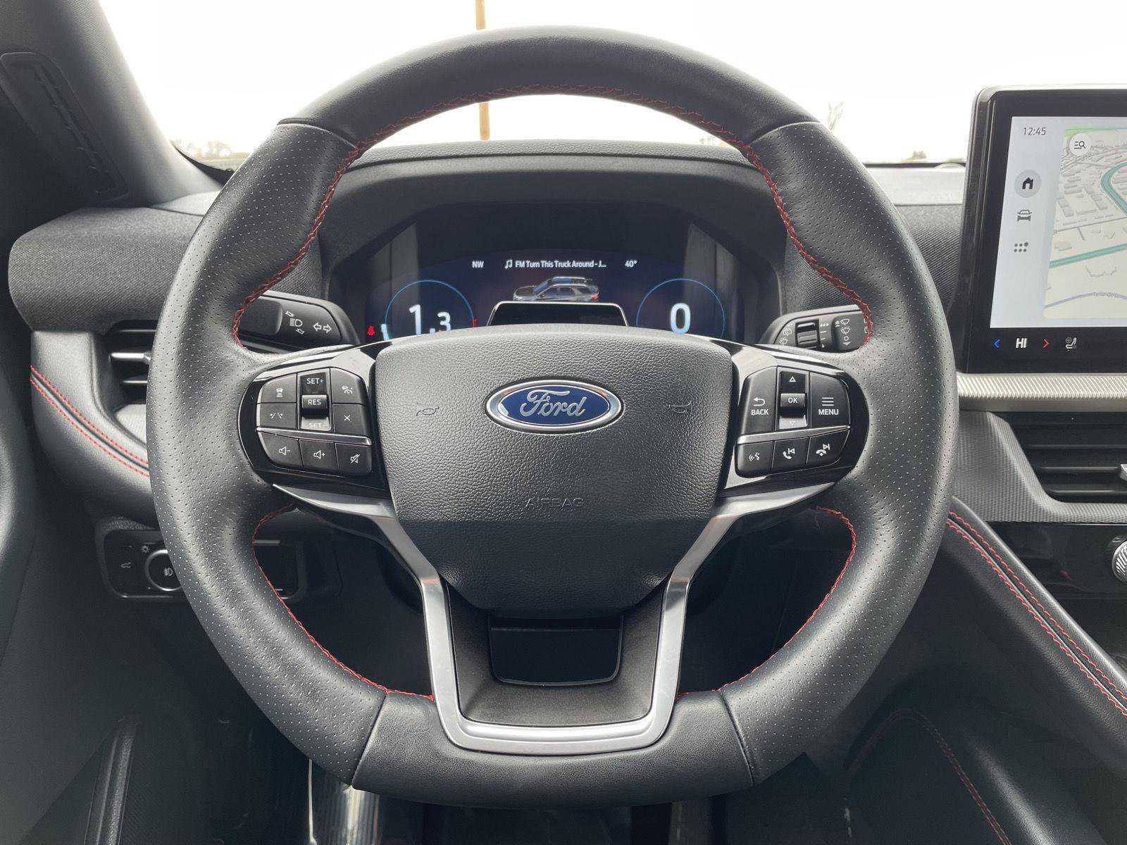 Certified 2025 Ford Explorer ST-Line w/ ST-Line Street Pack AWD/4WD image 12