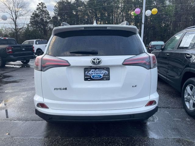 Used 2017 Toyota RAV4 LE image 3