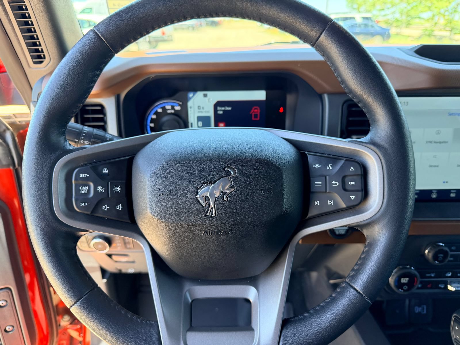 Certified 2024 Ford Bronco Outer Banks AWD/4WD image 13