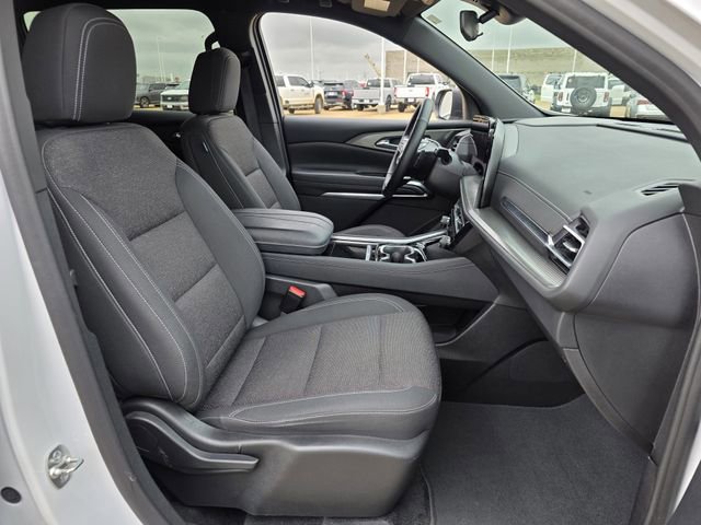 Used 2024 Chevrolet Traverse LS image 27